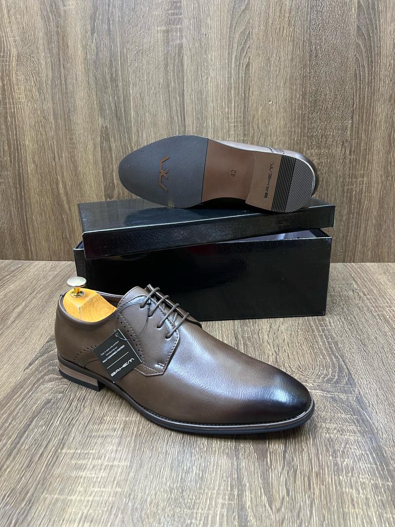 Paires en cuire