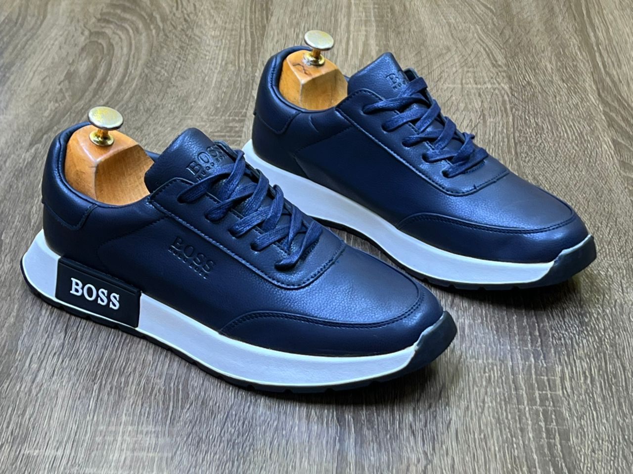 Paires en cuire