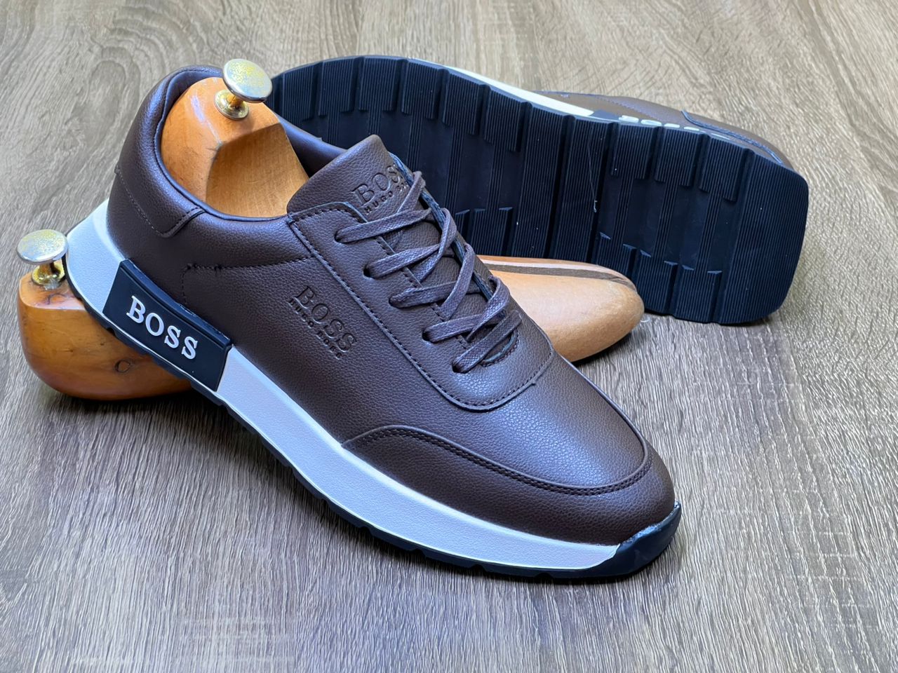 Paires en cuire