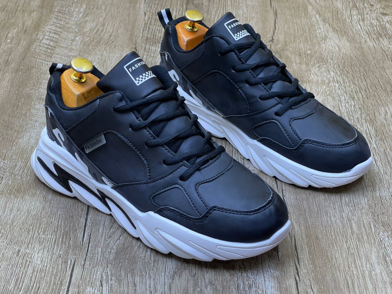 Chaussure hommes et femmes