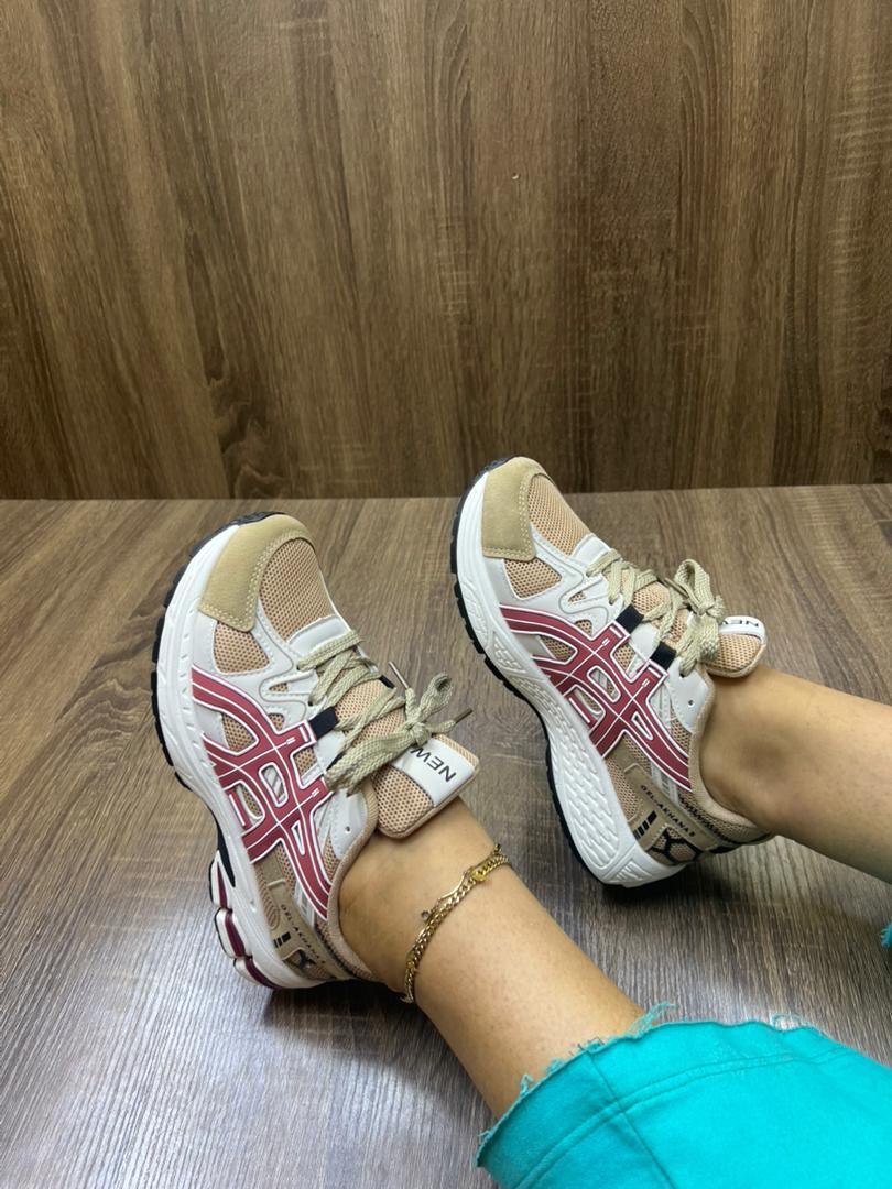 Chaussure hommes et femmes