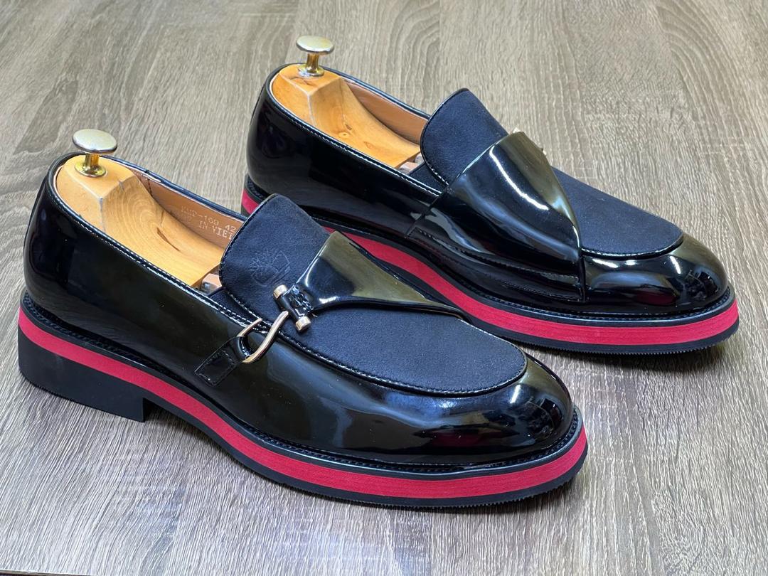Paires en cuire