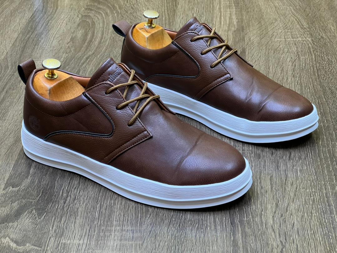 Paires en cuire