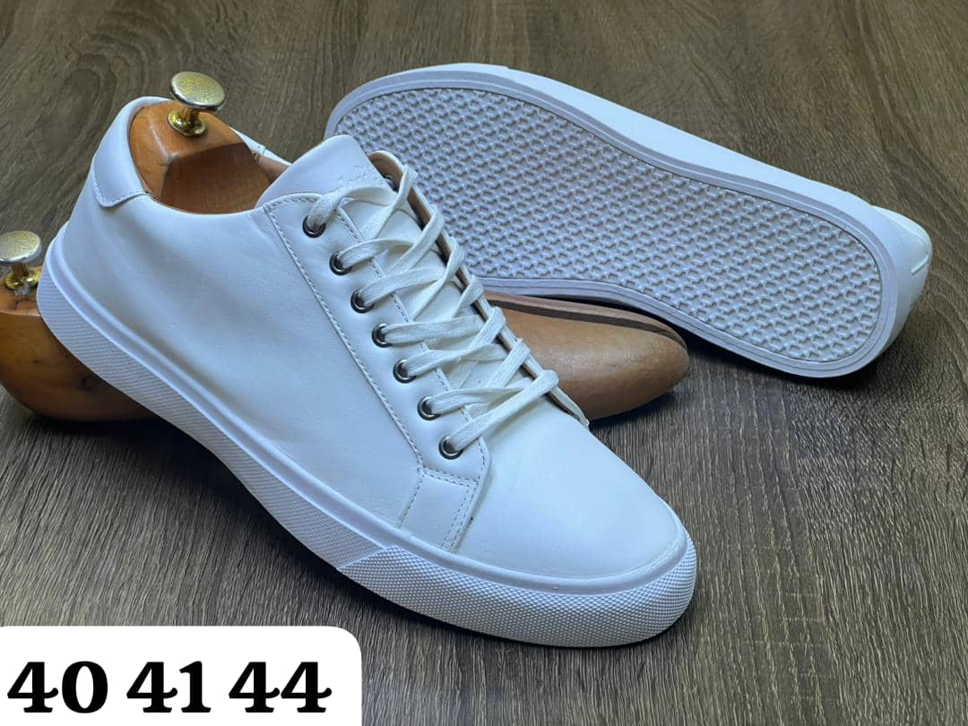 Chaussure hommes et femmes