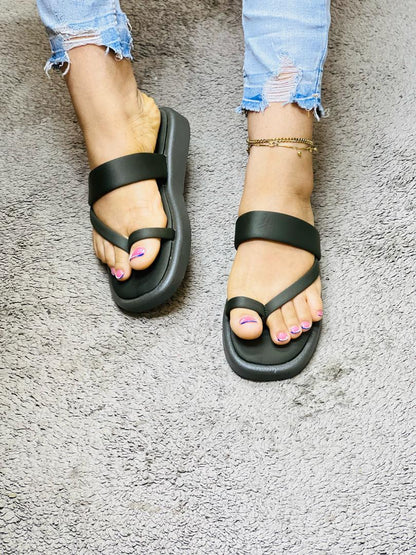 Chaussures hommes femmes enfants de qualité à prix bonbon