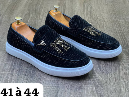 Chaussures hommes femmes enfants de qualité à prix bonbon